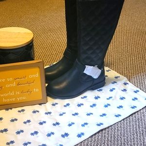 Black boot Kennedy